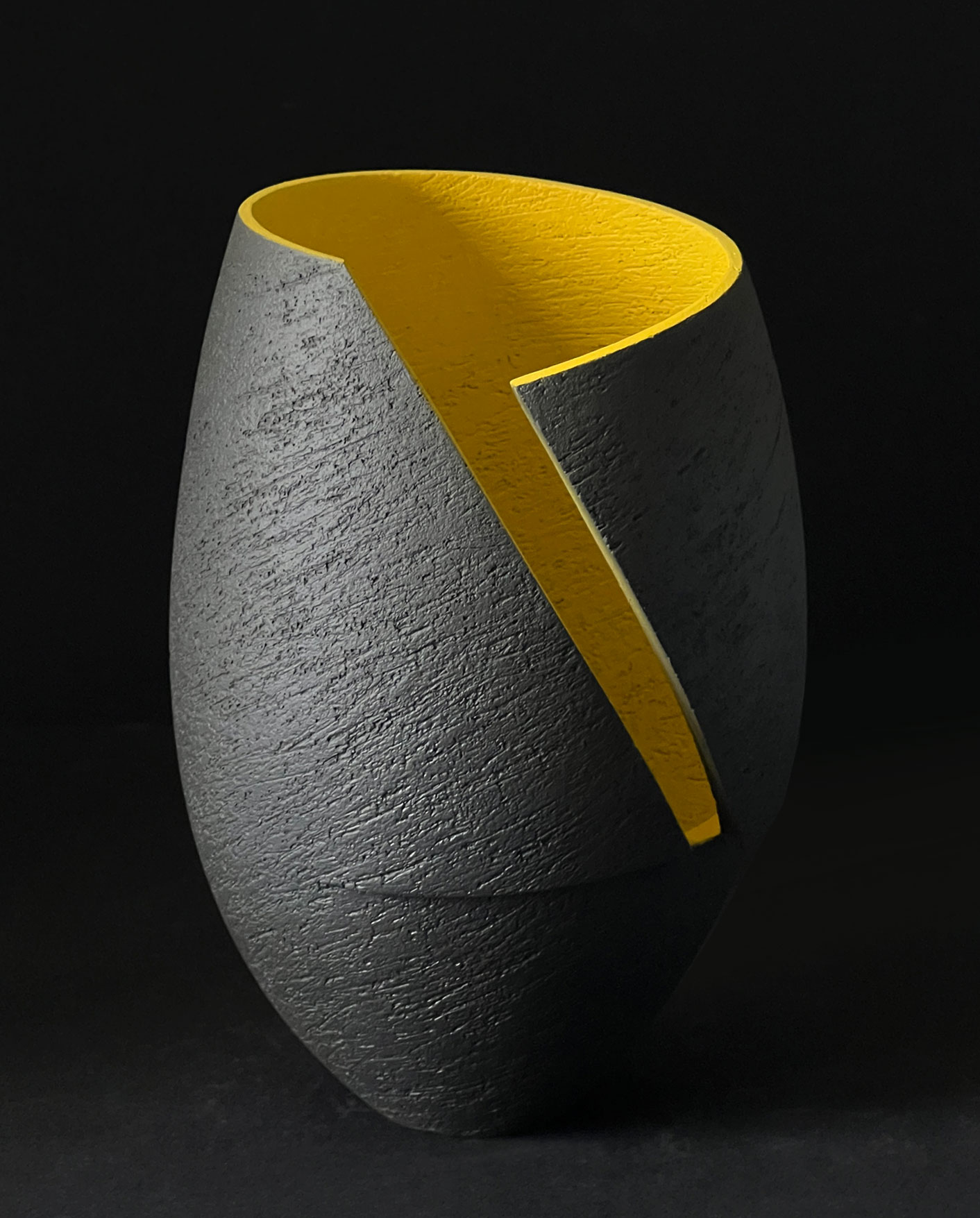 Ashraf Hanna - Medium Black & Yellow Cut Vessel b